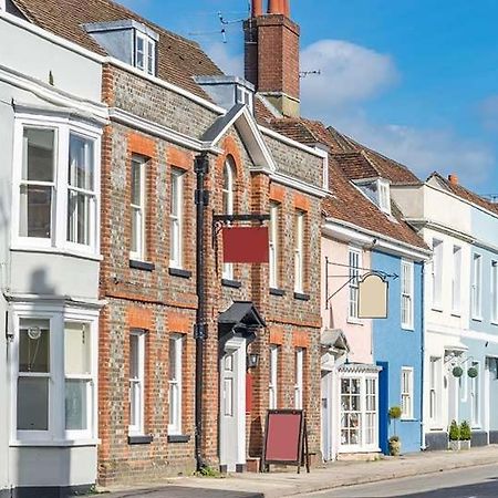 Stunning 2 Bedroom Flat In A Central Location New Alresford Esterno foto