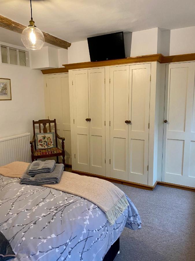 Stunning 2 Bedroom Flat In A Central Location New Alresford Esterno foto